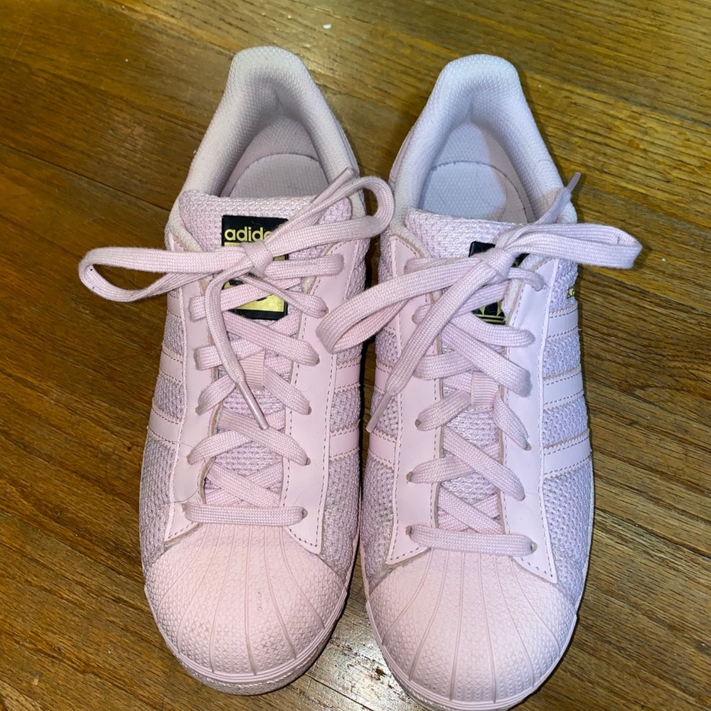 Pink superstar Adidas shoes size 6